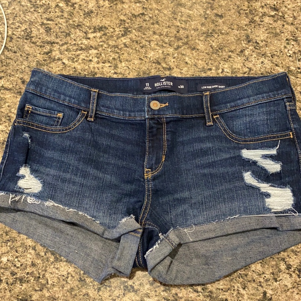 Hollister low rise shorts